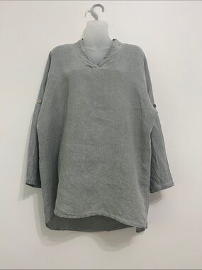 Light Gray Oversized Linen V-Neck Tunic